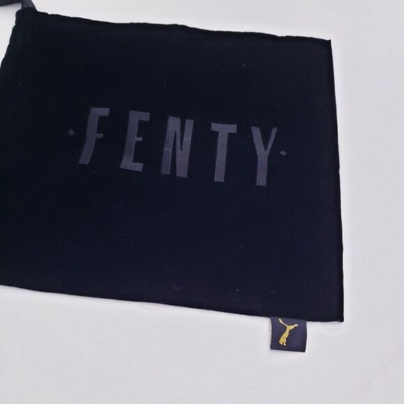 Fenty Black Velvet Drawstring Ribbon Bag - Picture 2 of 4